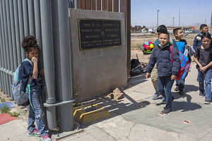 A border, a bus, then school begins in New Mexico - CSMonitor.com